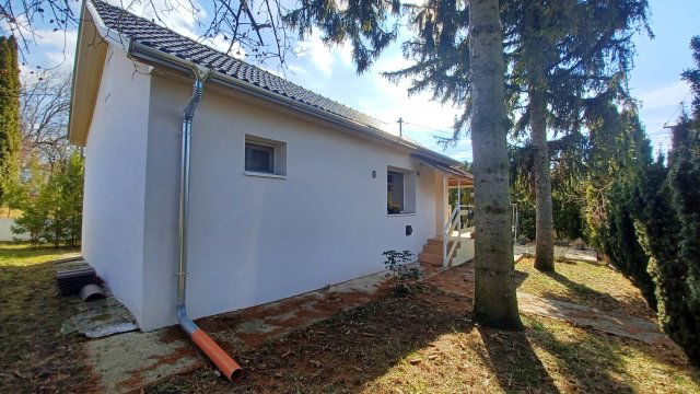 Eladó nyaraló, Balatonvilágoson 85 M Ft, 1+2 szobás