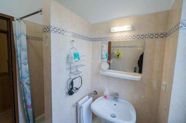 Eladó családi ház, Siófokon 299 M Ft, 8 szobás