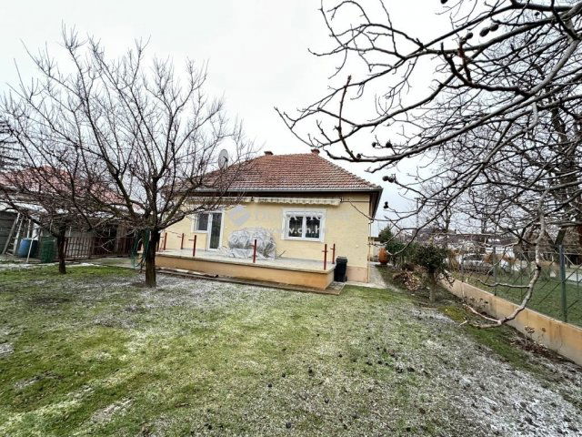 Eladó családi ház, Kecskeméten 97 M Ft, 3 szobás
