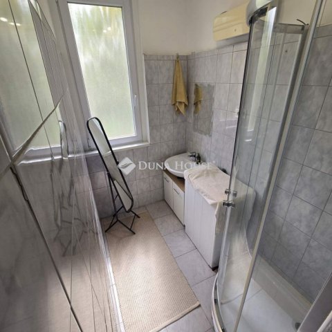 Kiadó téglalakás, albérlet, Kecskeméten 150 E Ft / hó