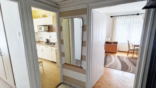 Kiadó téglalakás, albérlet, Pécsett, Zsolt utcában, 2 szobás