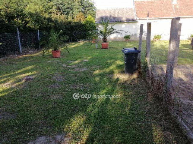 Eladó családi ház, Zalabéren 23.9 M Ft, 2 szobás