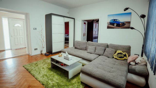 Eladó családi ház, Pécsett 109 M Ft, 3+1 szobás