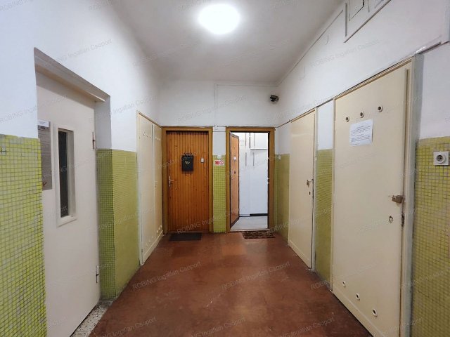 Eladó téglalakás, Budapesten, V. kerületben, Balaton utcában