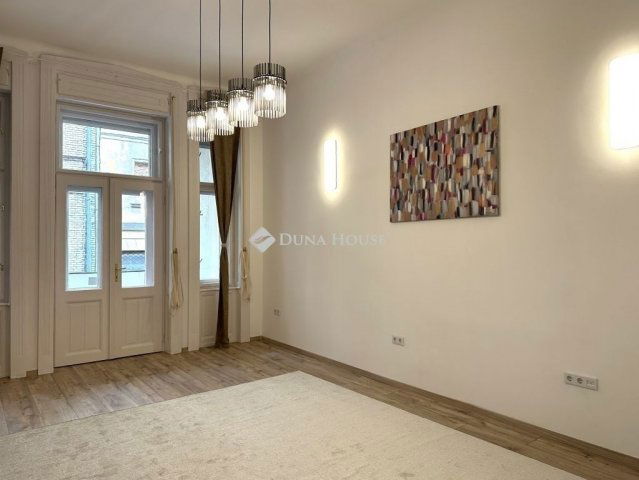 Eladó téglalakás, Budapesten, XIV. kerületben 130.5 M Ft