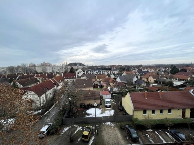 Eladó téglalakás, Kecskeméten 47.8 M Ft, 3 szobás