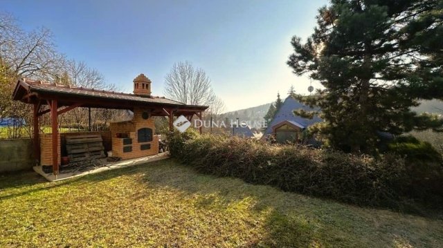 Eladó családi ház, Budapesten, II. kerületben 240 M Ft, 9 szobás