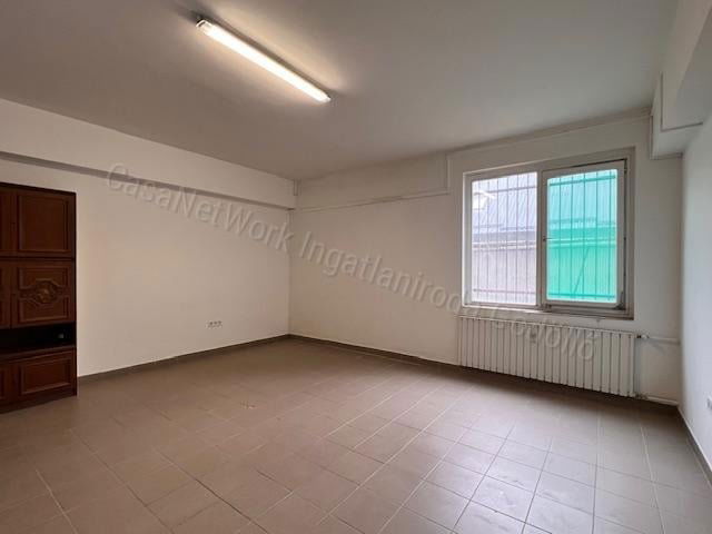 Kiadó iroda, Gödöllőn 150 E Ft / hó, 1 szobás