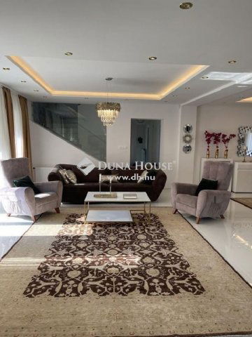 Eladó családi ház, Budapesten, X. kerületben 199 M Ft, 4 szobás