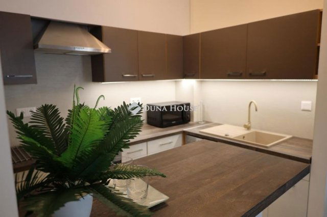 Kiadó téglalakás, albérlet, Debrecenben 320 E Ft / hó, 2 szobás