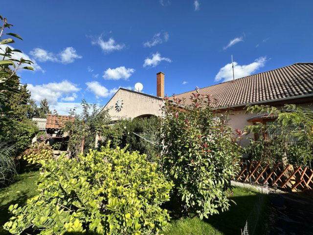 Eladó családi ház, Budapesten, XXIII. kerületben 255 M Ft