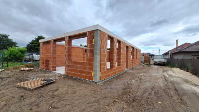 Eladó ikerház, Albertirsán 85 M Ft, 3 szobás