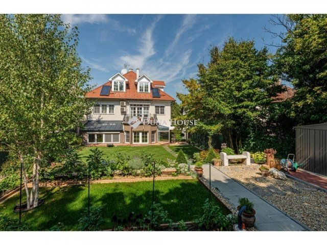 Eladó ikerház, Budapesten, XI. kerületben 850 M Ft, 8 szobás