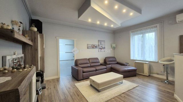 Eladó téglalakás, Dunakeszin 76 M Ft, 2 szobás