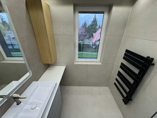 Eladó téglalakás, Zamárdiban 149.5 M Ft, 3 szobás