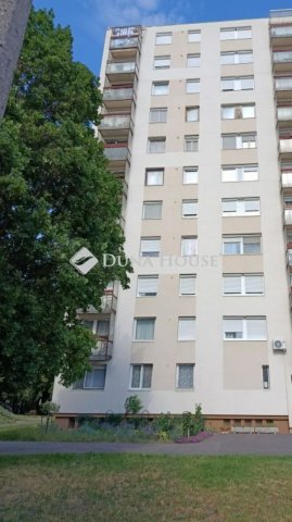 Eladó panellakás, Debrecenben 60.5 M Ft, 3 szobás