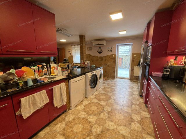 Eladó családi ház, Bokodon 69.9 M Ft, 5 szobás