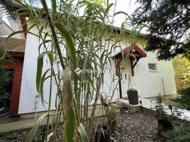 Eladó ikerház, Őrbottyánban 93 M Ft, 6 szobás