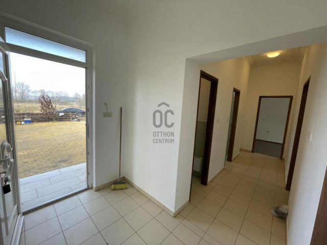 Eladó családi ház, Dunaharasztin 217 M Ft, 3 szobás