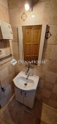 Eladó családi ház, Gödöllőn 89.9 M Ft, 4 szobás