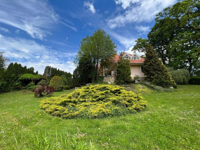 Eladó családi ház, Zalaegerszegen 129.9 M Ft, 7 szobás