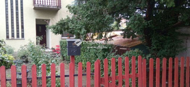 Eladó téglalakás, Mohácson 45.9 M Ft, 2+2 szobás