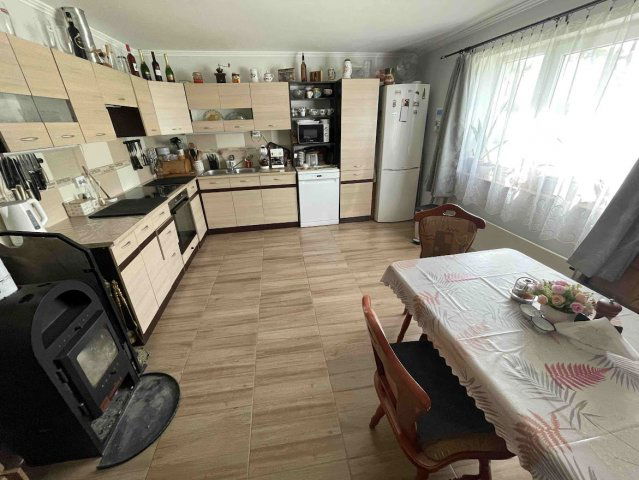 Eladó családi ház, Vértesbogláron 51.99 M Ft, 2 szobás