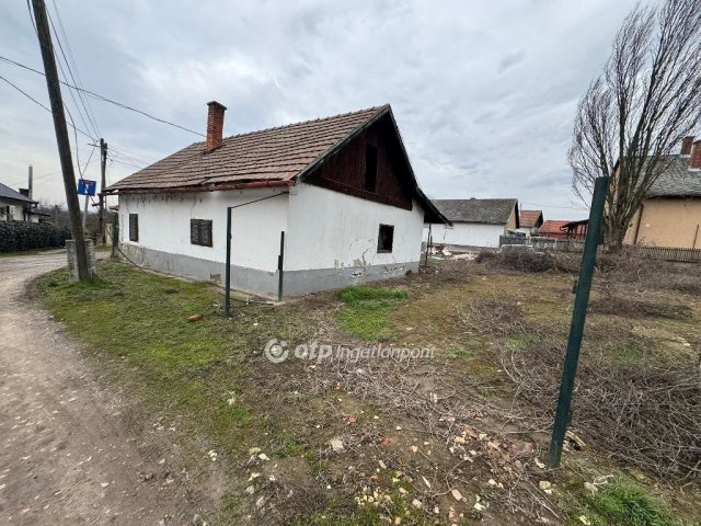 Eladó családi ház, Tiszafüreden 88 M Ft, 2 szobás