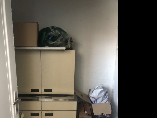 Eladó panellakás, Ajkán 32.9 M Ft, 1+1 szobás