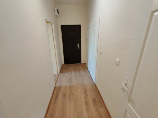 Kiadó panellakás, albérlet, Oroszlányban 150 E Ft / hó