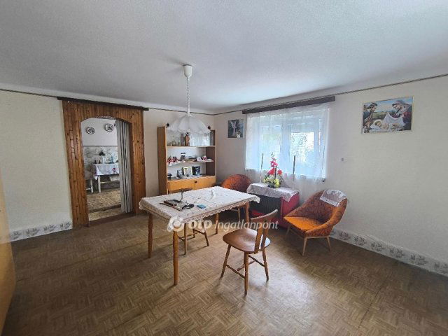 Eladó családi ház, Mátraderecskén 29.99 M Ft, 6 szobás