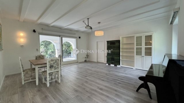 Eladó családi ház, Szentendrén 172 M Ft, 5 szobás
