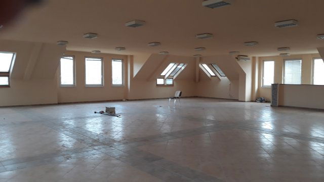 Kiadó üzlethelyiség, Egerben 1500 E Ft / hó