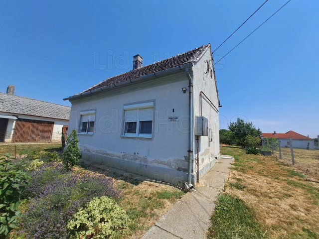 Eladó családi ház, Szepetneken 28 M Ft, 3 szobás
