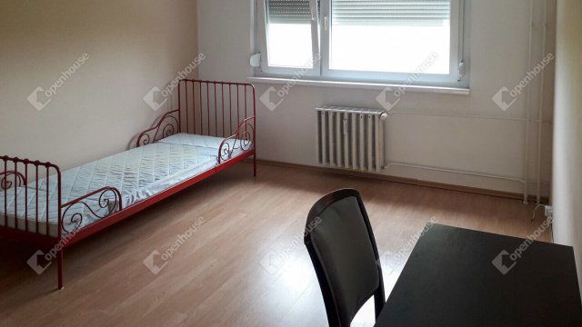 Eladó panellakás, Szegeden 49.9 M Ft, 2 szobás