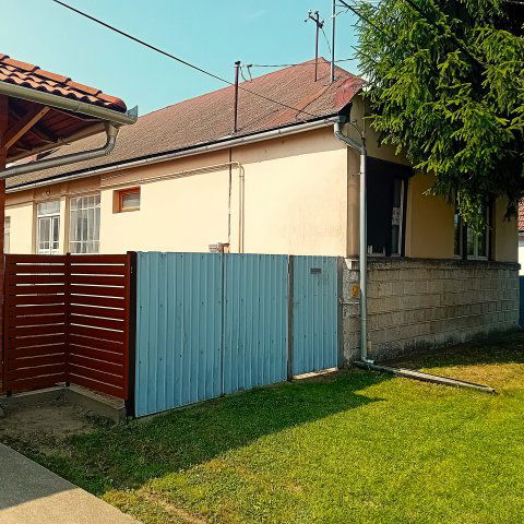 Eladó családi ház, Rakamazon 56.9 M Ft, 4 szobás