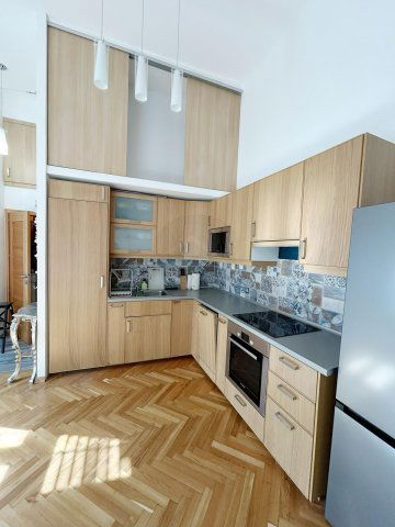 Eladó téglalakás, Budapesten, V. kerületben 80 M Ft, 2+1 szobás