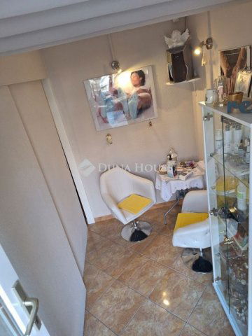 Eladó üzlethelyiség, Kecskeméten 23.9 M Ft