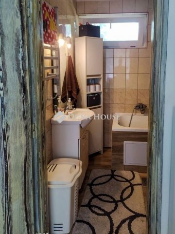 Eladó családi ház, Mohácson 41.5 M Ft, 3 szobás