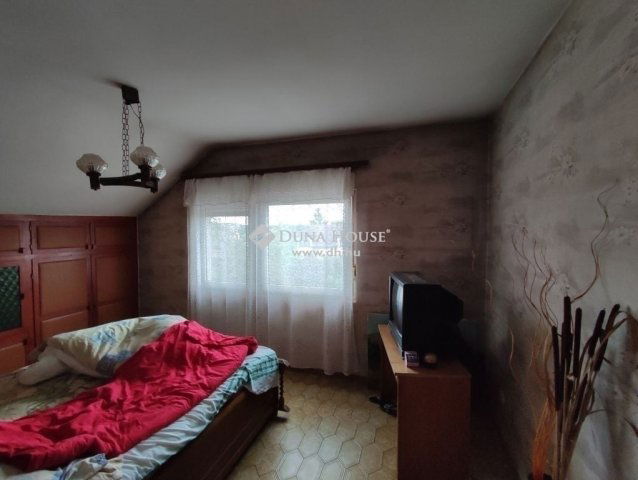 Eladó családi ház, Budapesten, XVIII. kerületben 159.9 M Ft