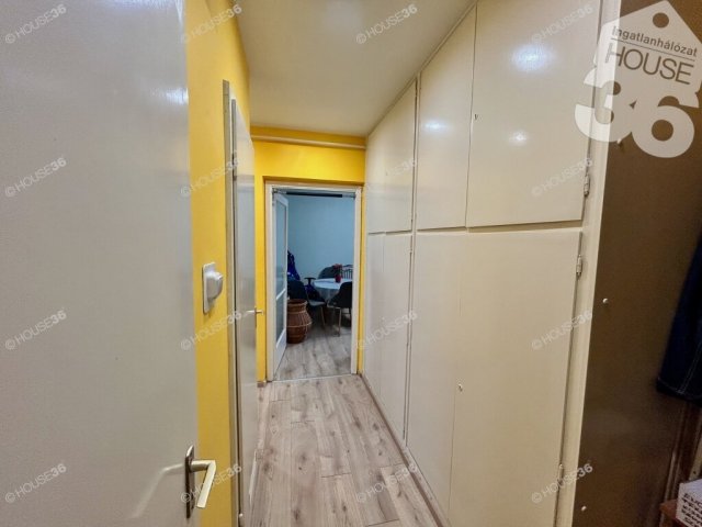 Eladó panellakás, Kecskeméten 45.7 M Ft, 2 szobás
