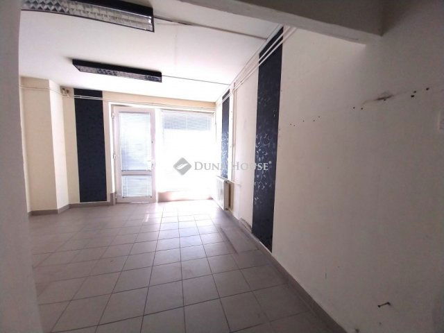 Eladó üzlethelyiség, Hatvanban 24.9 M Ft / költözzbe.hu