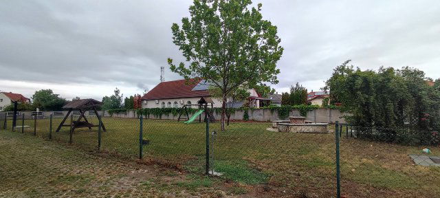 Eladó családi ház, Bükön 185 M Ft, 8 szobás
