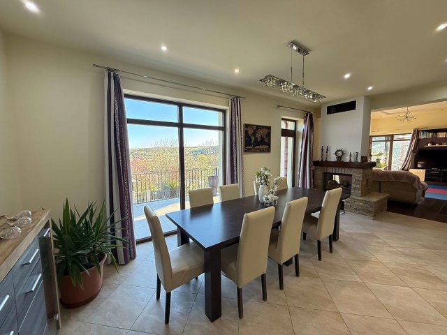 Eladó családi ház, Pilisszentkereszten 289 M Ft, 5 szobás