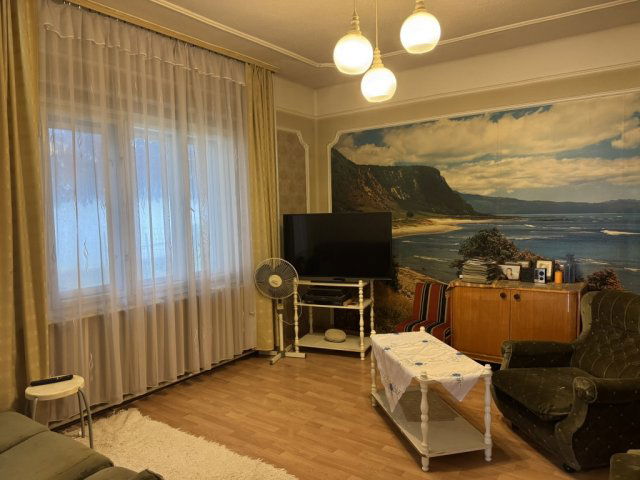 Eladó családi ház, Jászapátiban 18.5 M Ft, 4 szobás