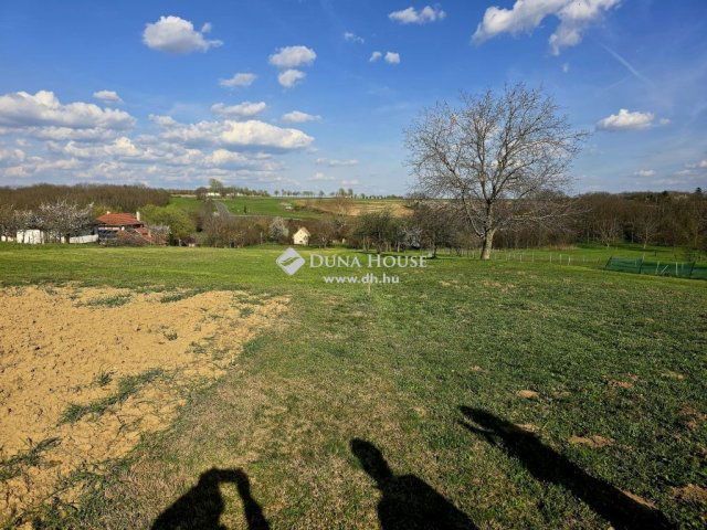 Eladó telek, Pécsudvardon 11.99 M Ft / költözzbe.hu
