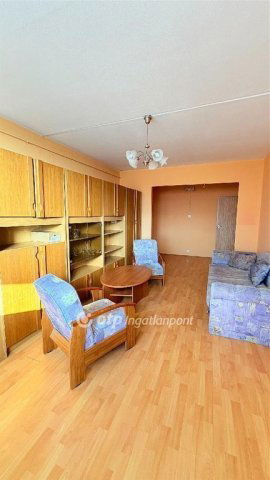 Eladó panellakás, Győrött 49.95 M Ft, 2 szobás