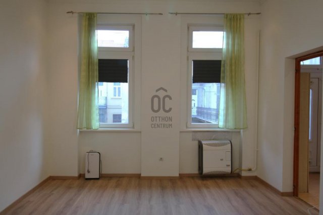 Eladó téglalakás, Budapesten, VIII. kerületben 52.5 M Ft