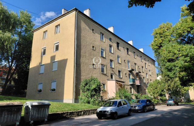 Eladó téglalakás, Ózdon, Lehel Vezér úton 12.5 M Ft, 2 szobás