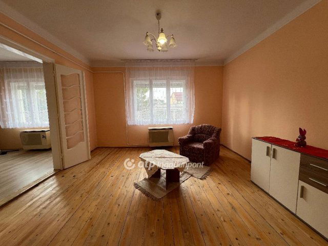 Eladó családi ház, Alsónémediben 115 M Ft, 4 szobás